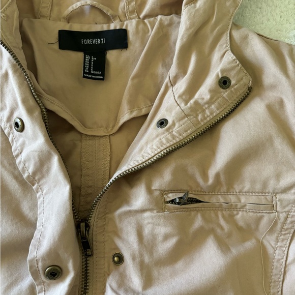 Forever 21 Color Beige Hooded Women’s Jacket Size Small - Picture 8 of 14